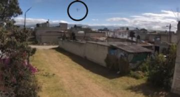 Cámara de seguridad capta momento en que avioneta cae en TOLUCA