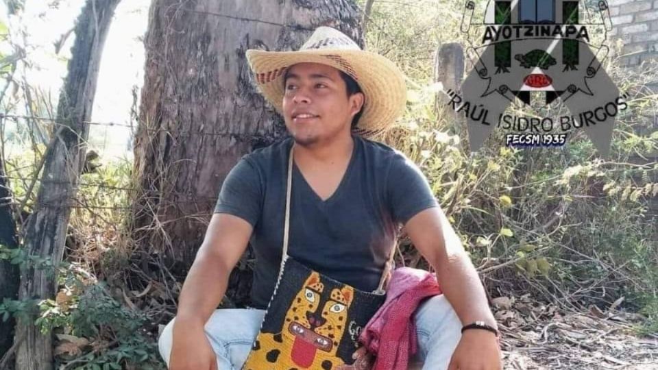 Arrestan a dos policías implicados en muerte de Yanqui Kothan, normalista de Ayotzinapa