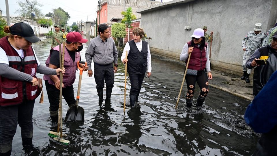 La gobernadora del Estado de México atiende personalmente la zona afectada