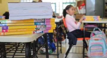 Regula Edomex uso de celular y  dispositivos móviles en nivel educativo básico