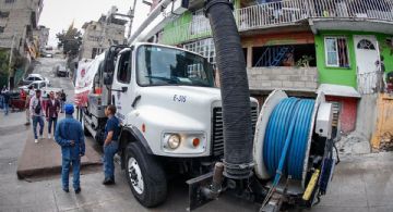 Arrancan Naucalpan desazolve en Periférico Norte y 232 comunidades para prevenir inundaciones en temporada de lluvias