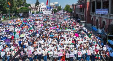 75 mil mexiquenses se reunieron en Tlalnepantla con la gobernadora Delfina Gómez para ver el mensaje de Claudia Sheinbaum